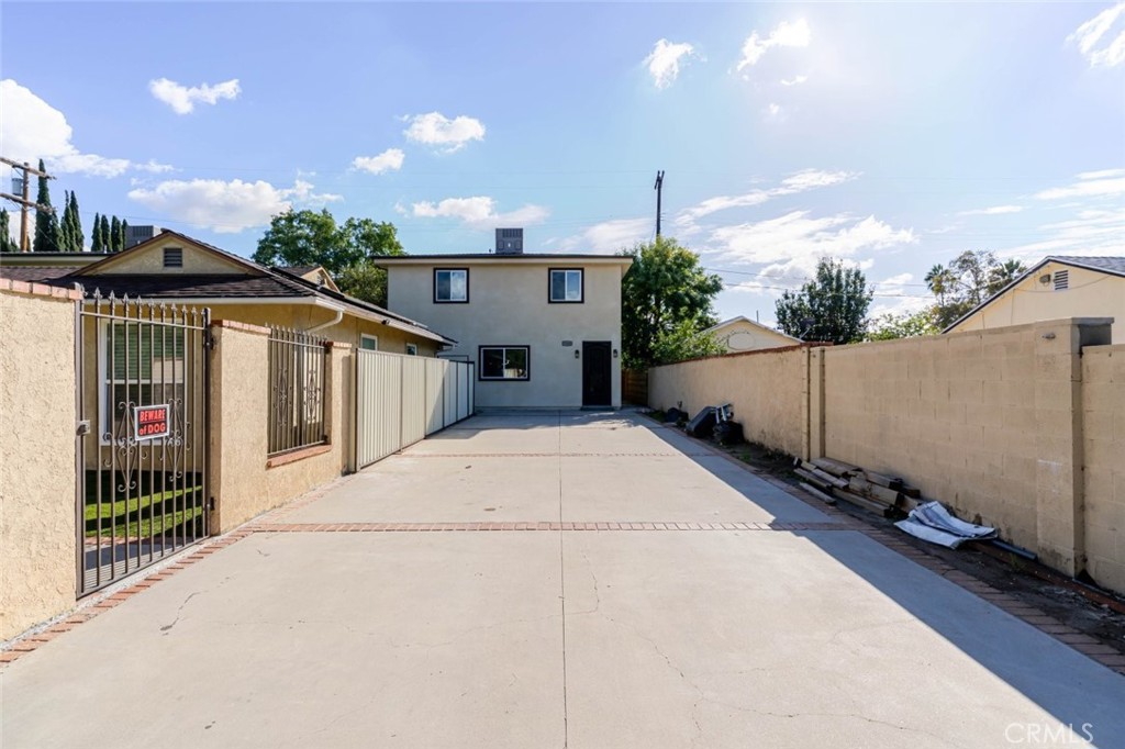 Northridge Condo: 17428 Roscoe Boulevard