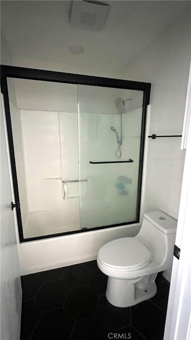 Hawthorne Condo: 4061 West 132nd Street