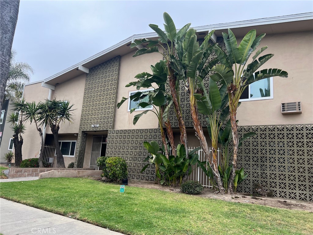 Glendale Condo: 1908 Gardena Avenue