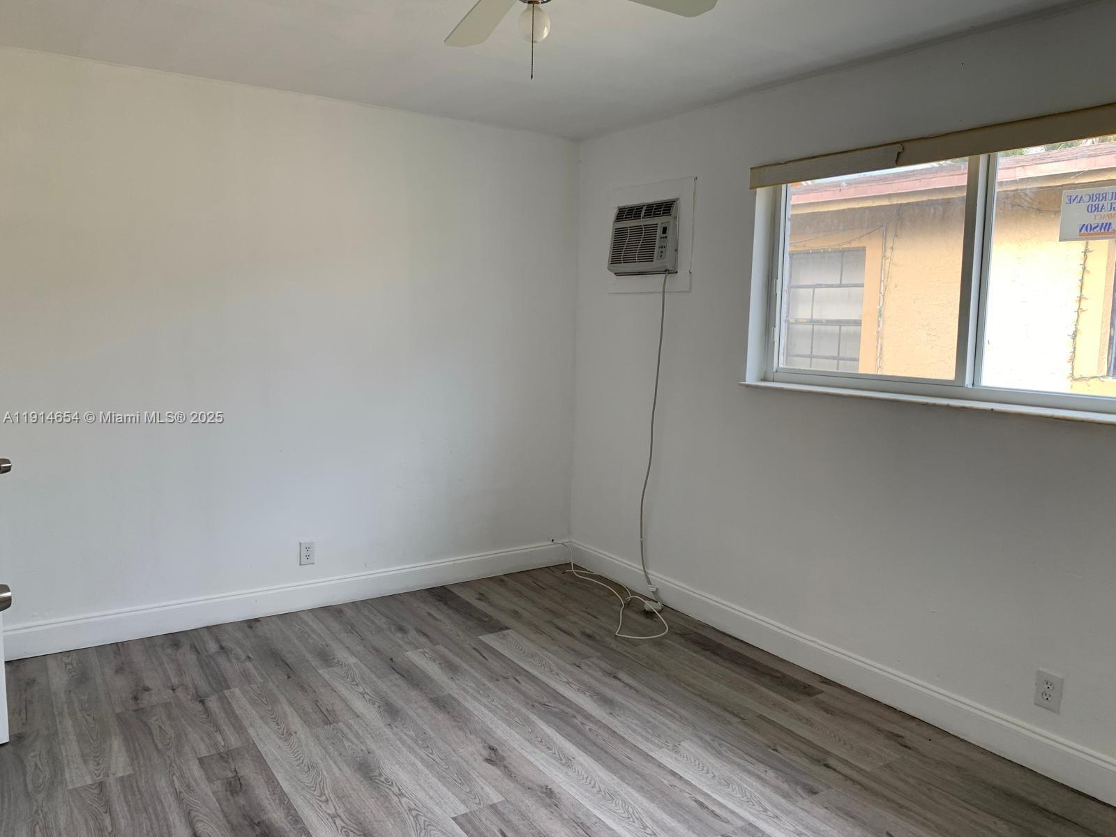 Hallandale Beach Condo: 413 Northwest 4th Avenue