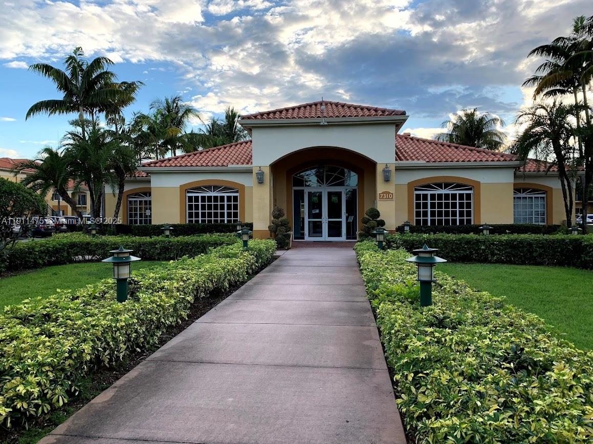 Doral Condo: 7350 Northwest 114th Avenue