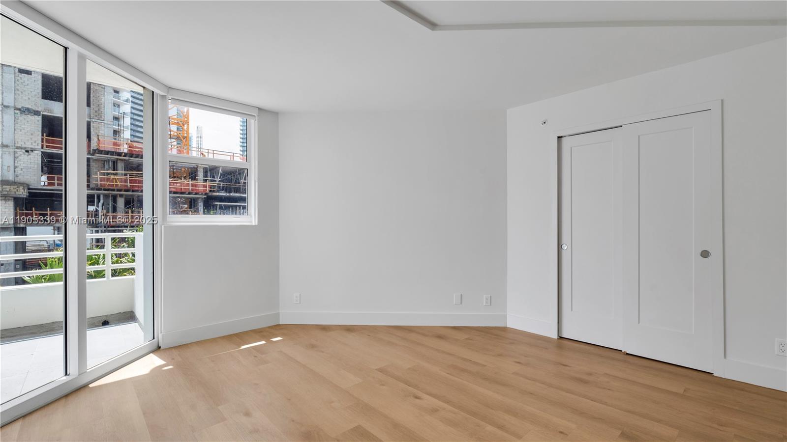 Miami Condo: 555 Northeast 34th Street