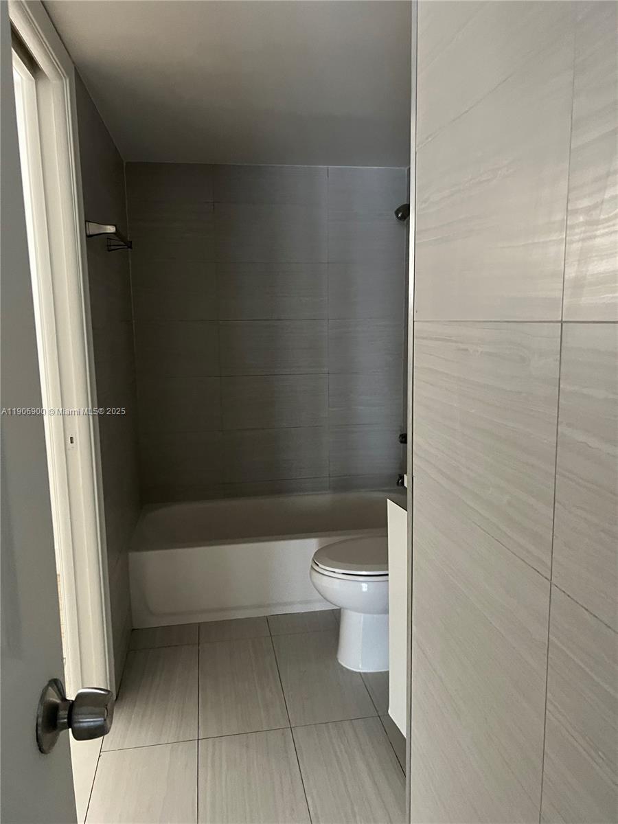 Miami Condo: 395 Northeast 21st Street