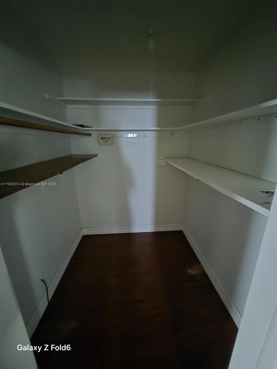 Hollywood Condo: 1715 Wiley Street