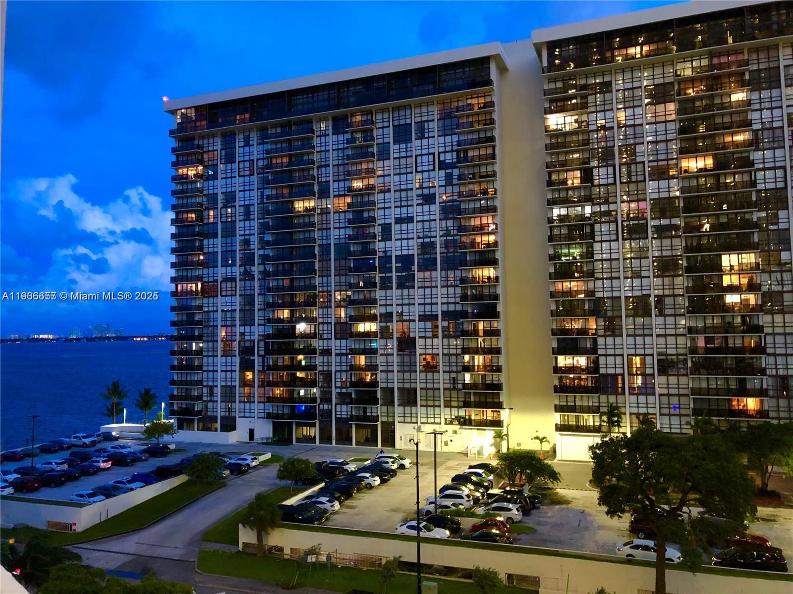 Miami Condo: 600 Northeast 36th Street