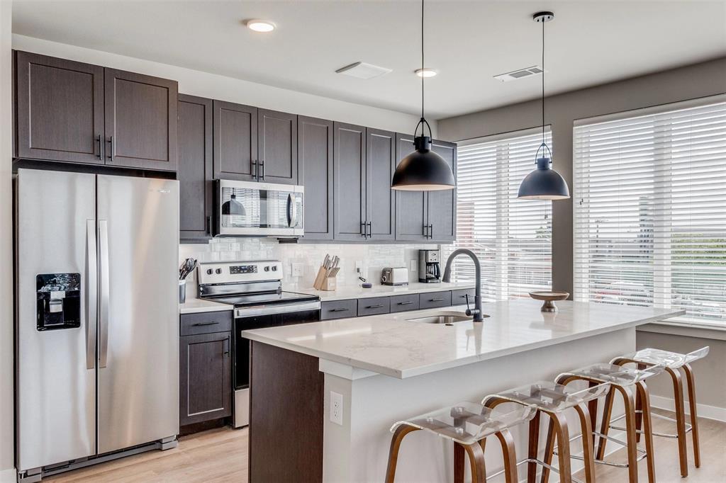 Dallas Condo: 3900 Commerce Street