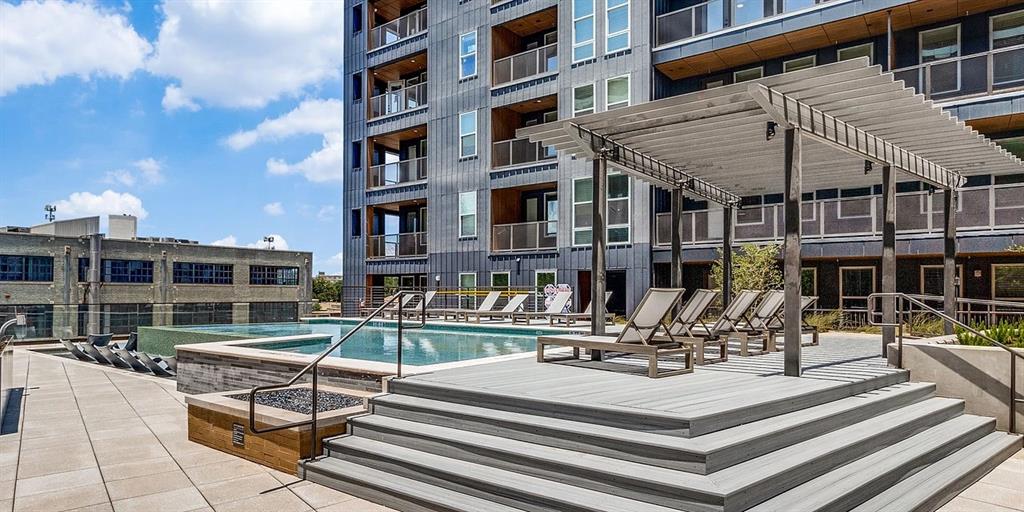 Dallas Condo: 3900 Commerce Street
