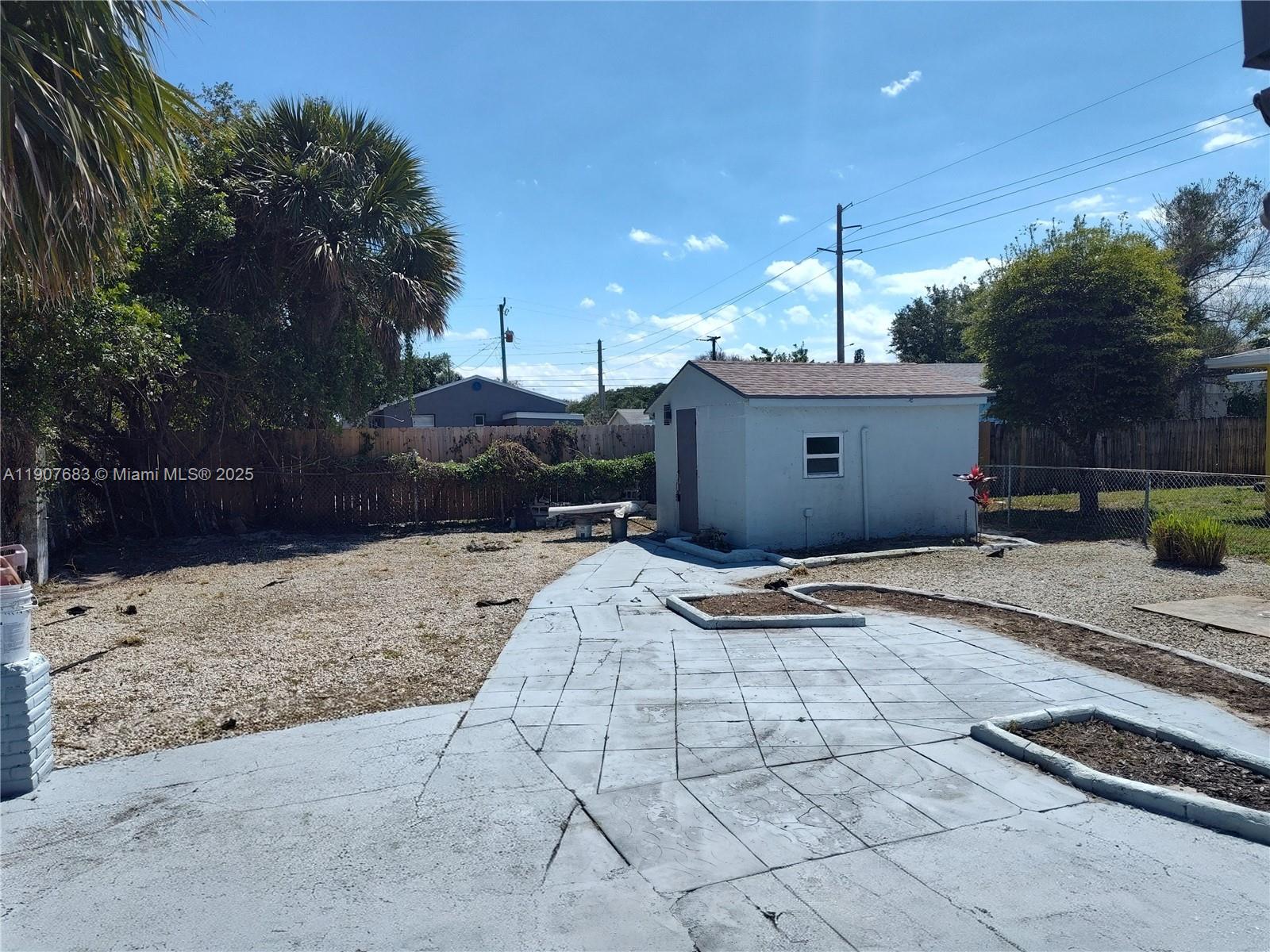 Riviera Beach Condo: 173 West 16th Street