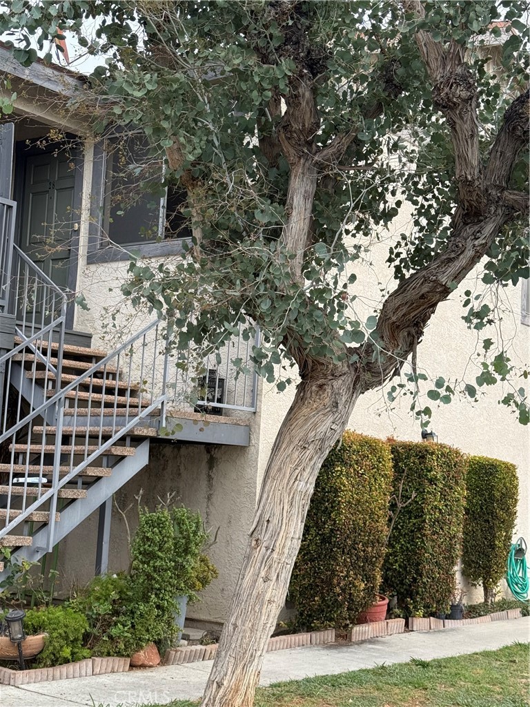 Los Alamitos Condo: 10726 Oak Street