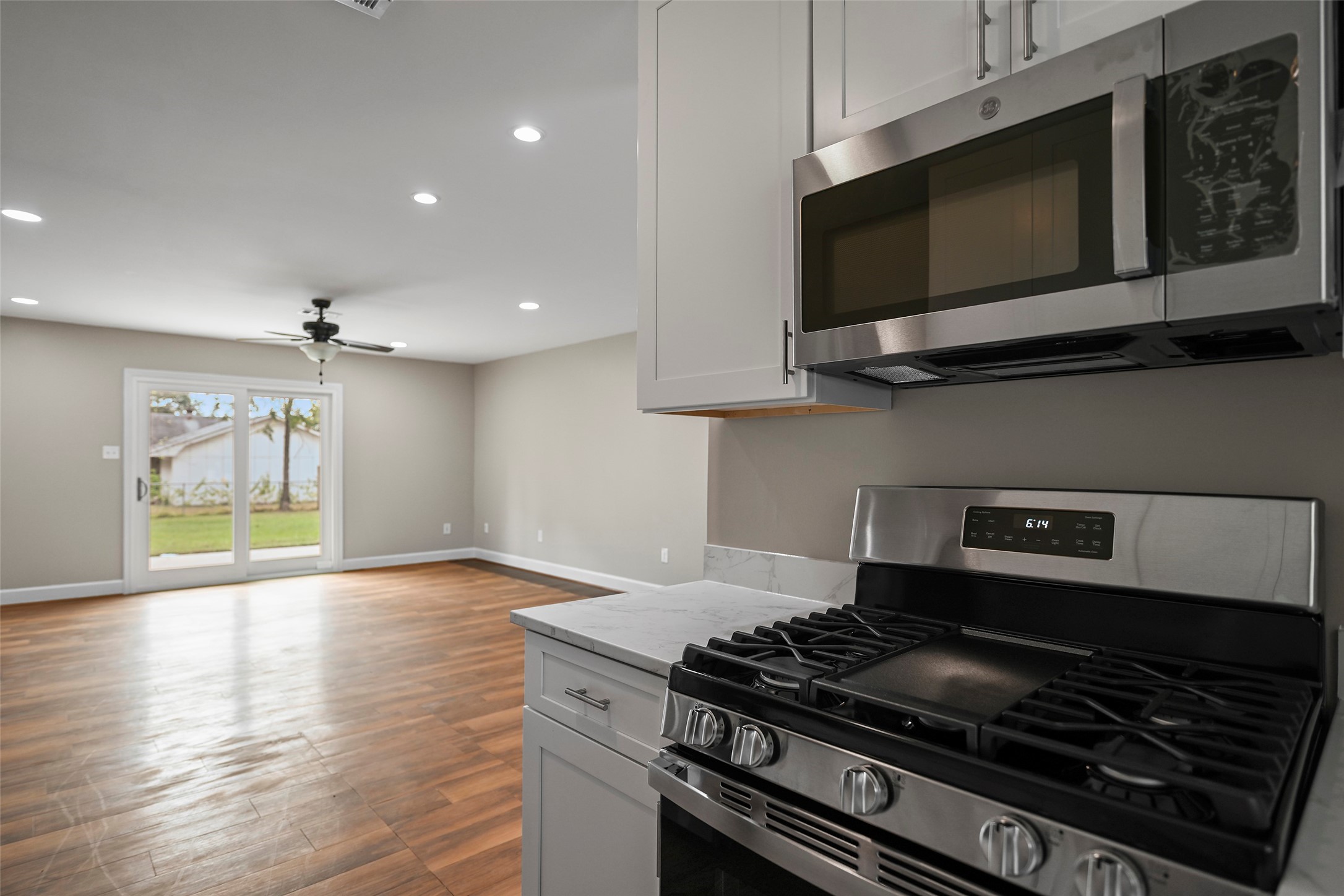 Conroe Condo: 209 Moss Hill Lane