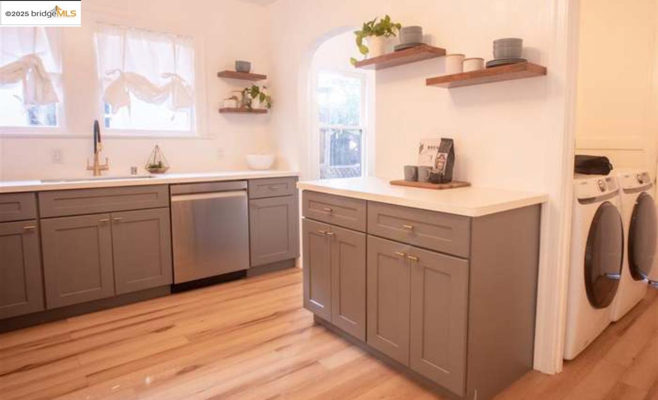 Oakland Condo: 3373 Arkansas Street