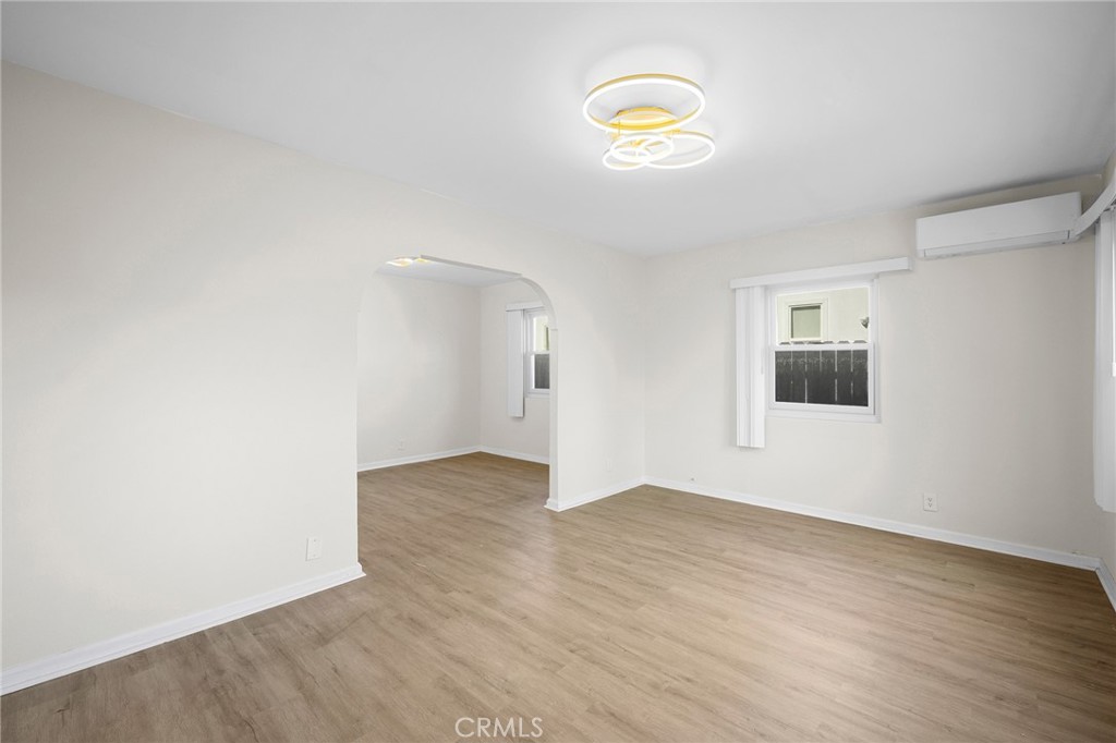 Glendale Condo: 325 Lafayette Street
