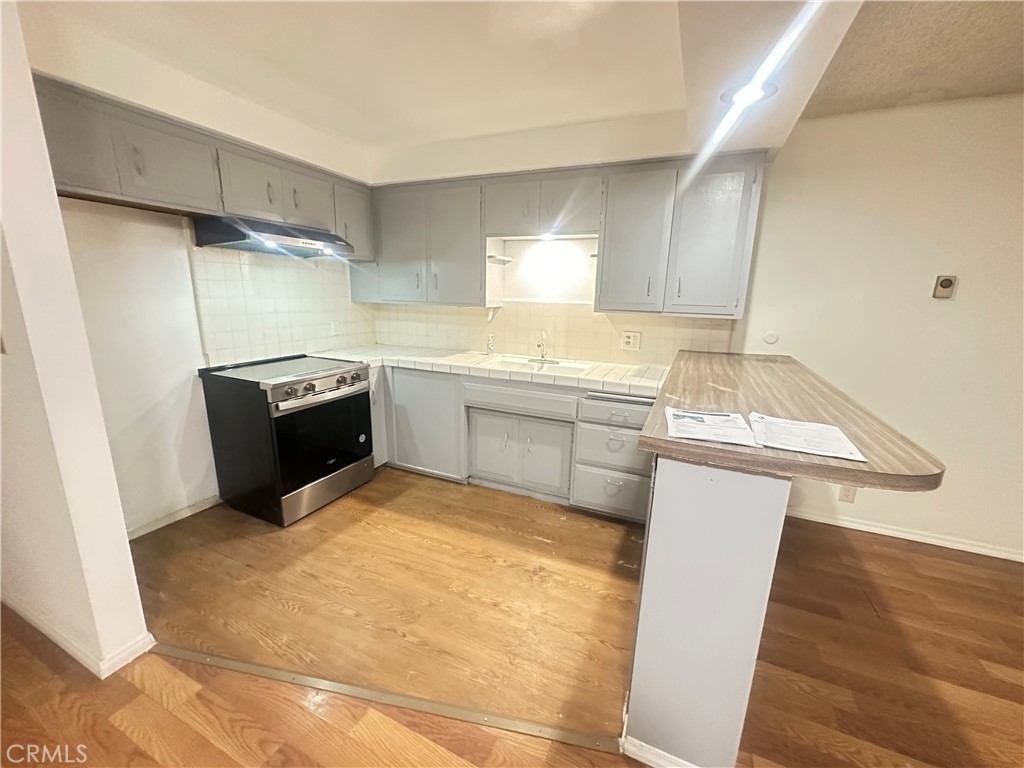 Arcadia Condo: 515 Fairview Avenue