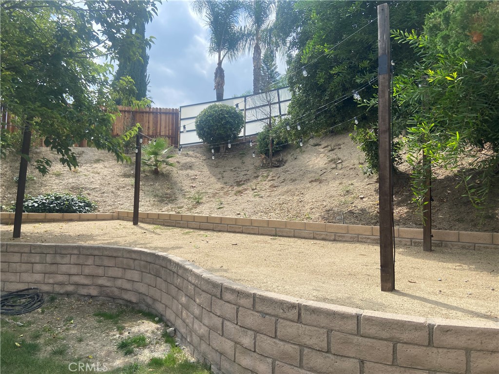 Granada Hills Condo: 12551 Henzie Place