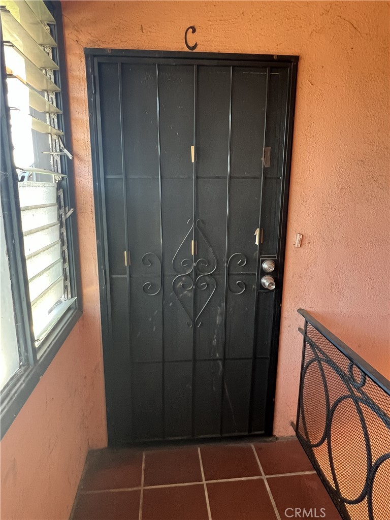 Alhambra Condo: 401 West Grand Avenue