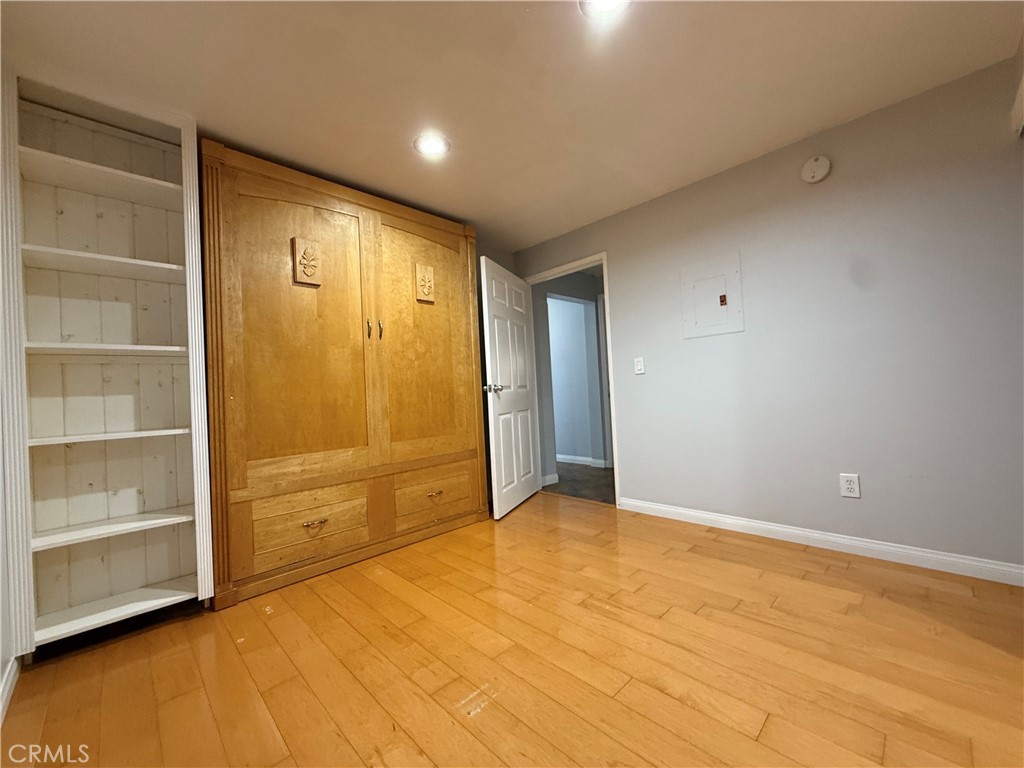 San Pedro Condo: 676 Shepard Street
