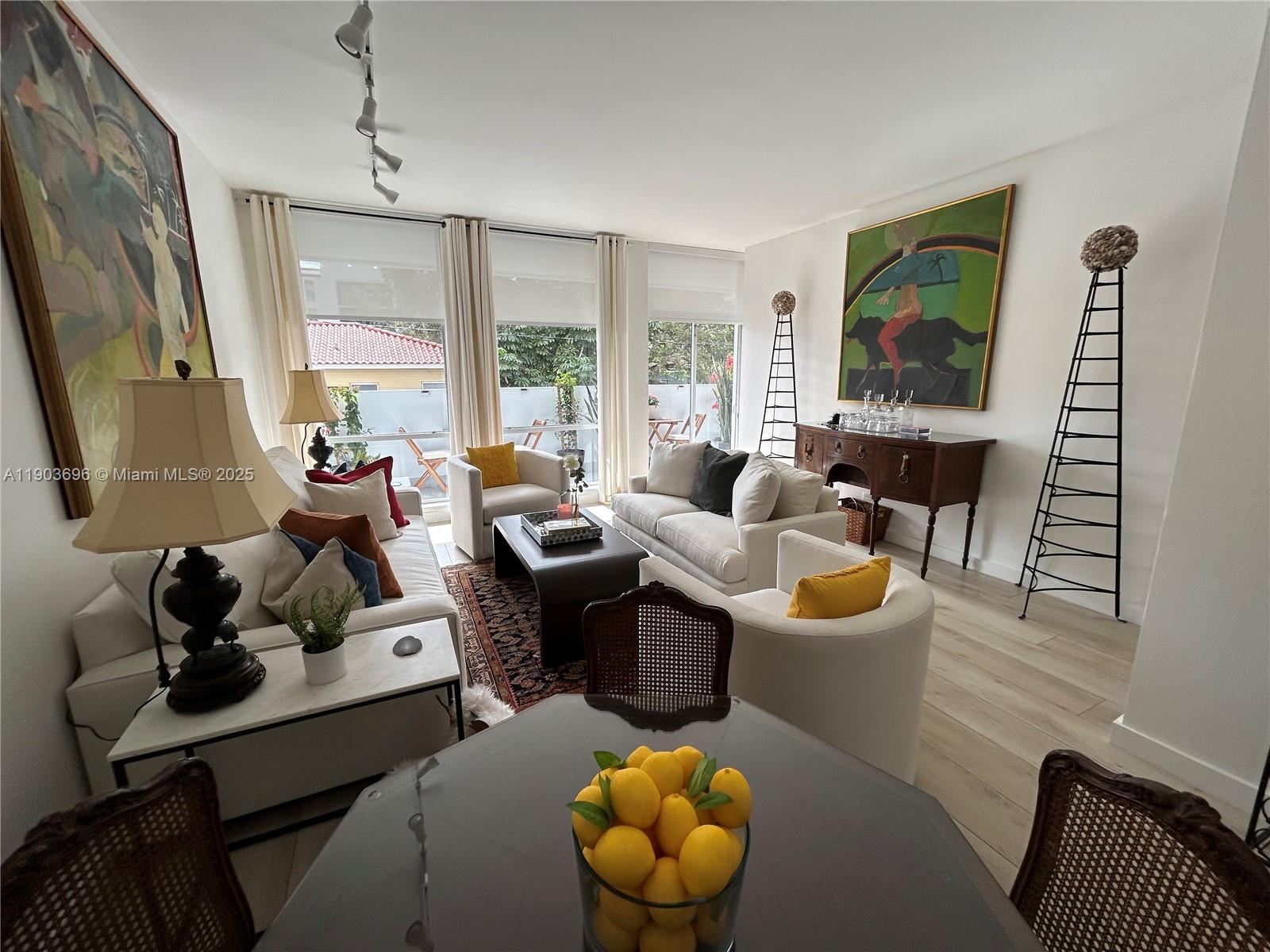 Coral Gables Condo: Central Gables