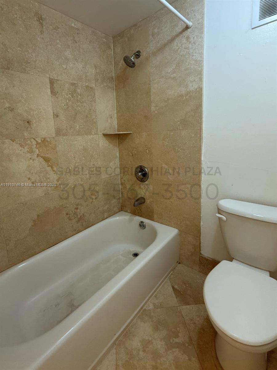 Coral Gables Condo: 22 Salamanca Avenue