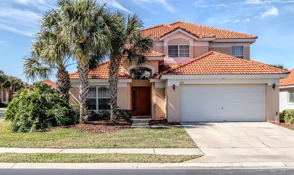 Davenport Condo: 251 Hypolita Avenue