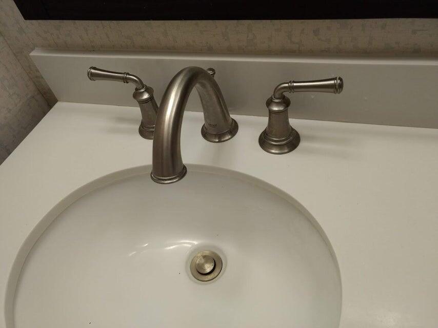 Lake Worth Condo: 2615 Garden Drive North