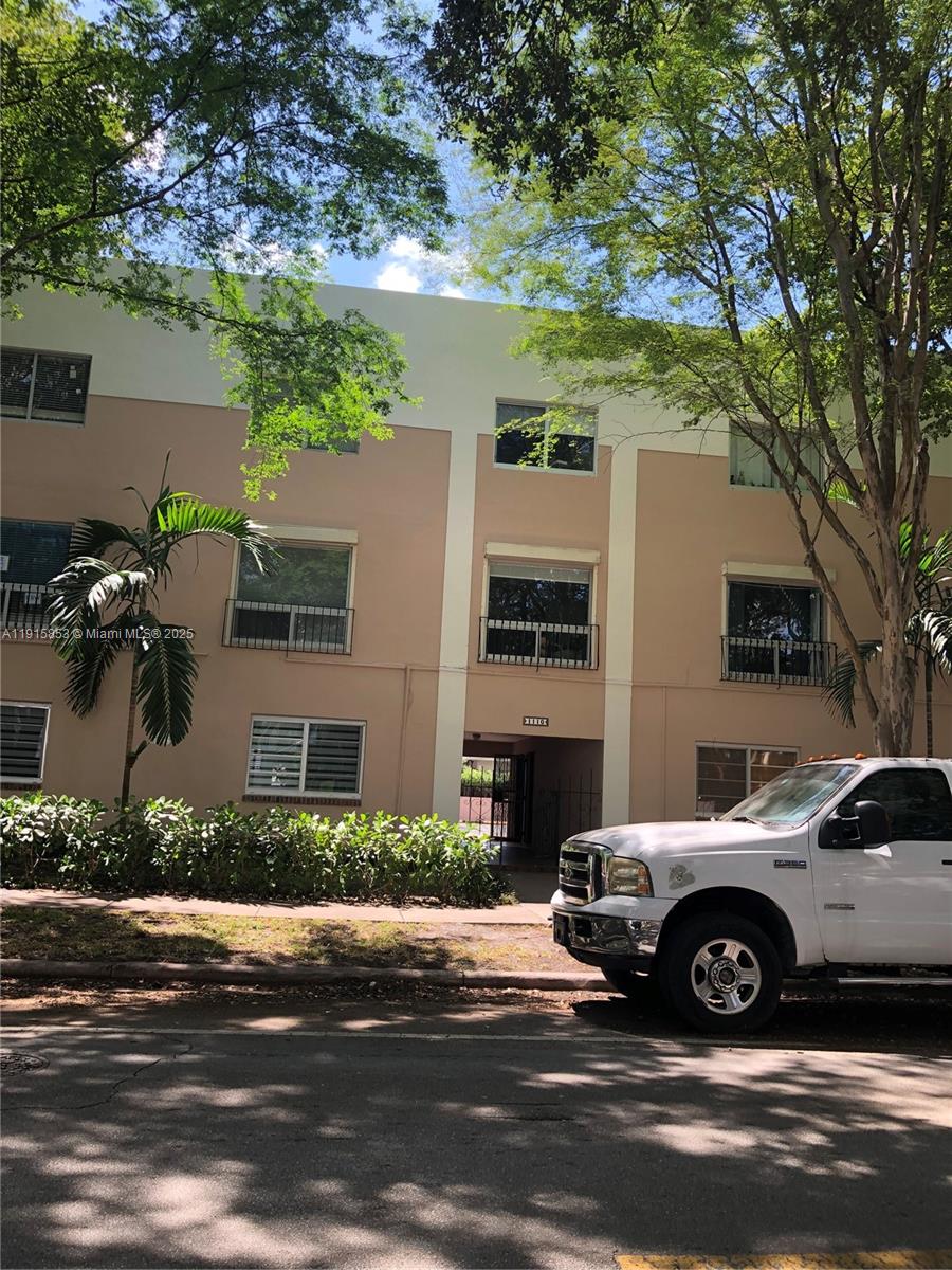 Coral Gables Condo: 1110 Salzedo Street