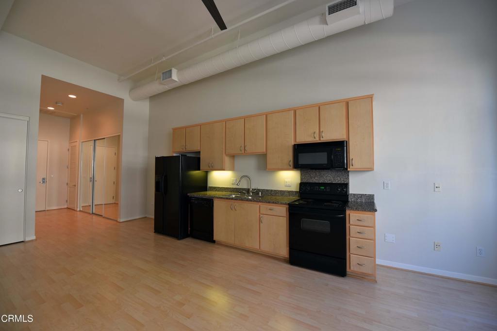 Pasadena Condo: 175 South Lake Avenue