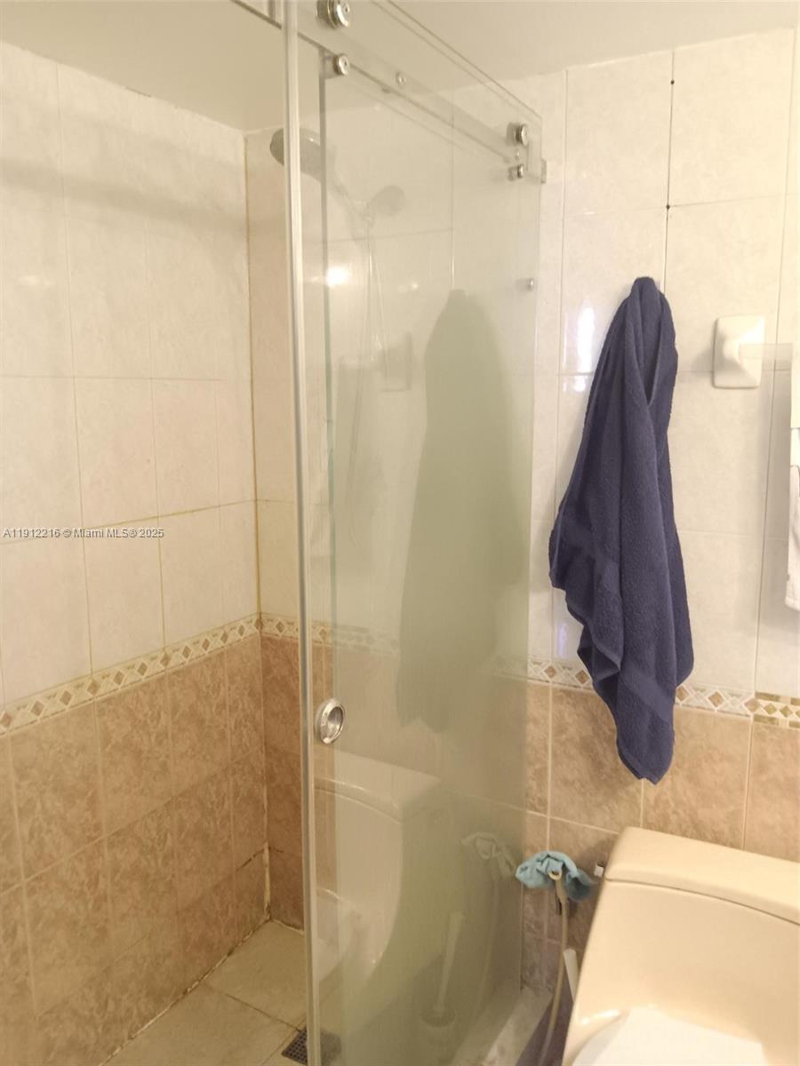 North Miami Beach Condo: 3703 Northeast 166th Street