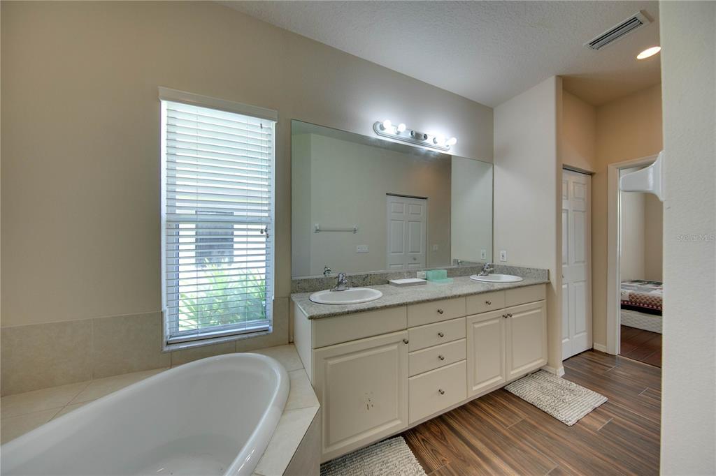 Sarasota Condo: 5291 Echo Lane
