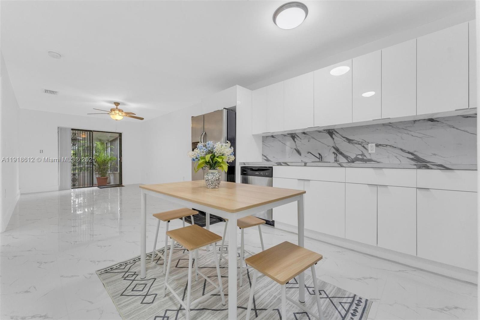 Miami Condo: 2401 Southwest 102nd Avenue