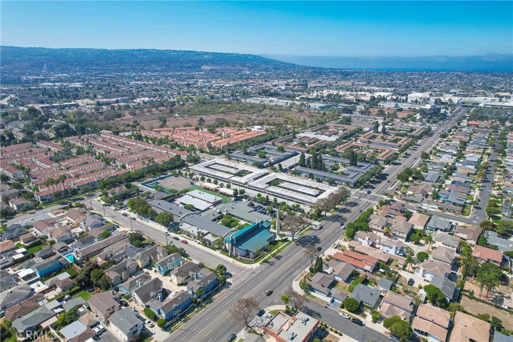 Torrance Condo: 2940 West Carson Street