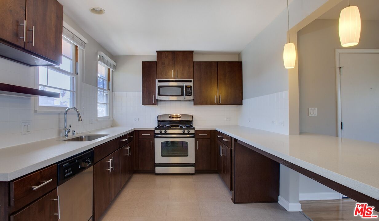 Venice Condo: 1513 Penmar Avenue