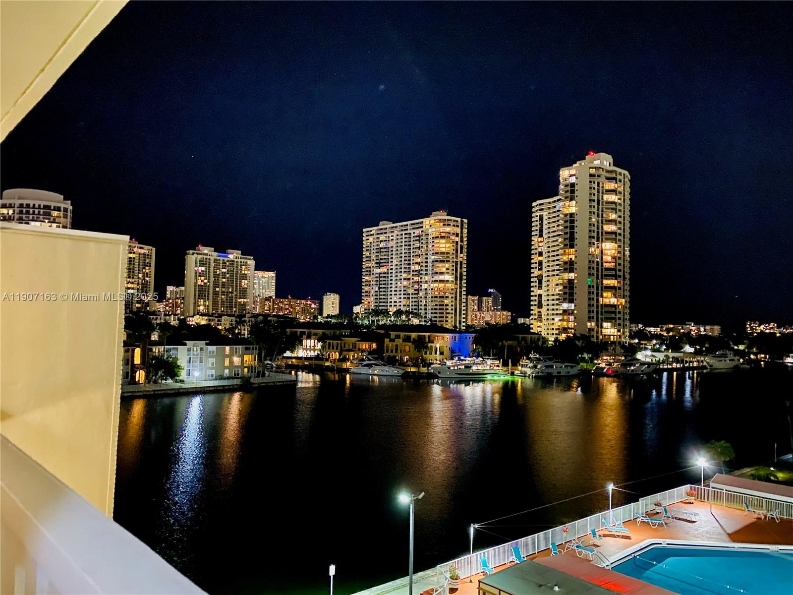 Aventura Condo: 2999 Point E Drive