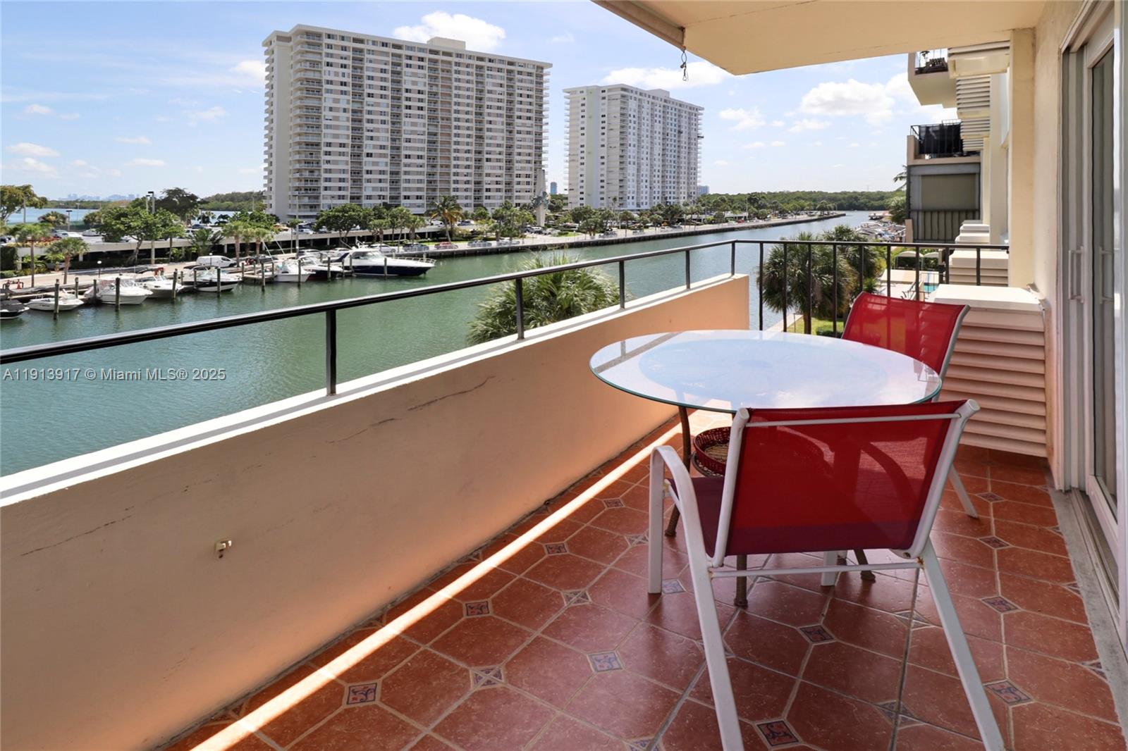 Sunny Isles Beach Condo: Sunny Isles Beach
