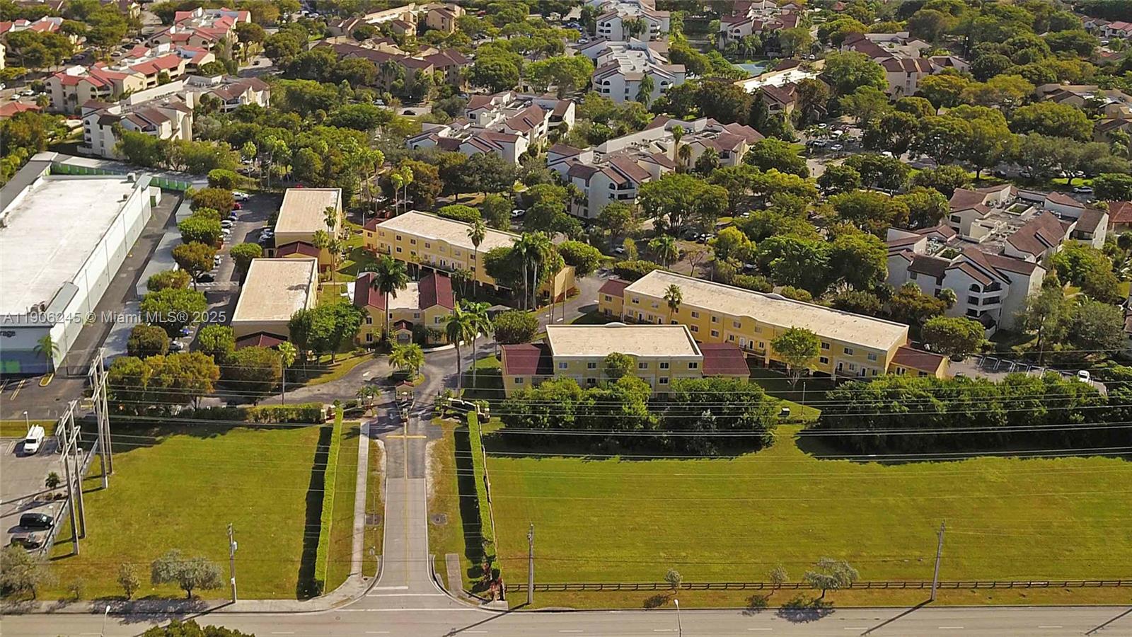 Miami Condo: 12635 Southwest 91st Street