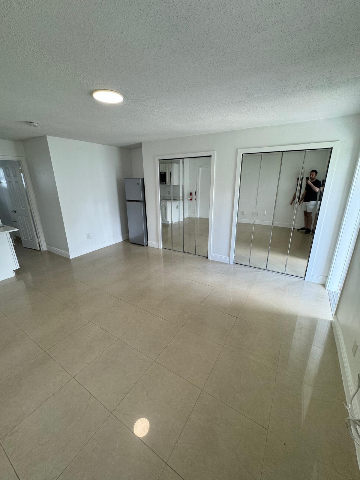 Hallandale Beach Condo: 512 Southwest 2nd Street