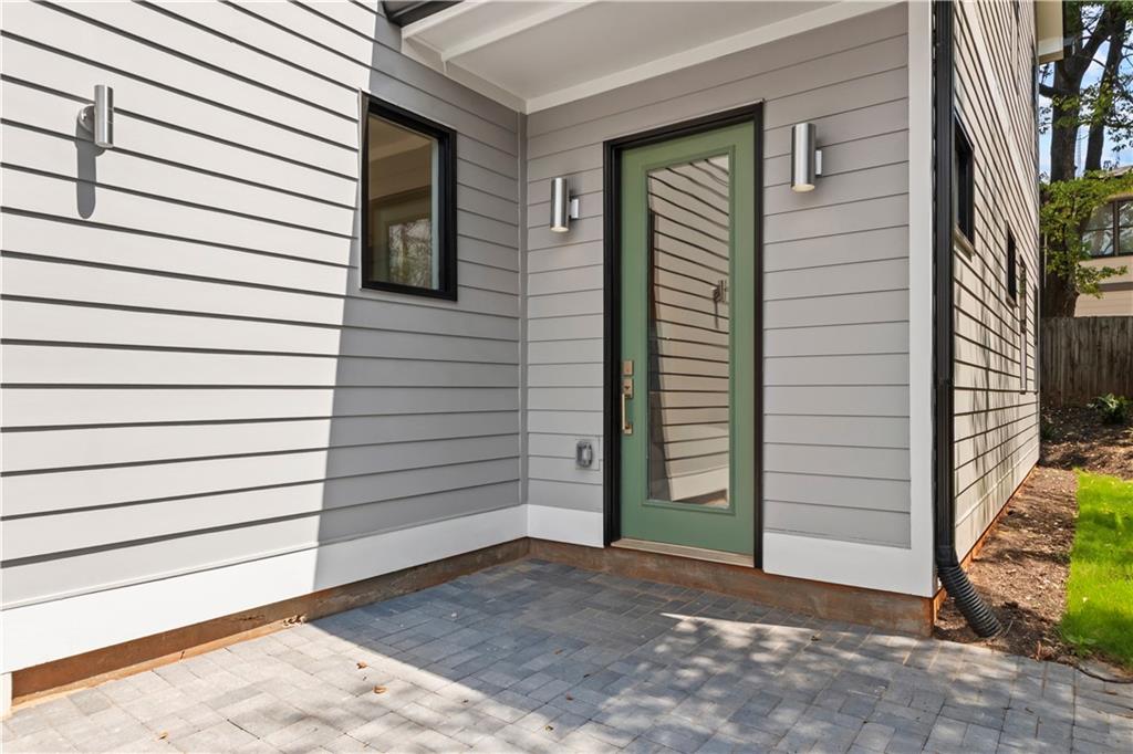 Atlanta House: 205 Whitefoord Avenue