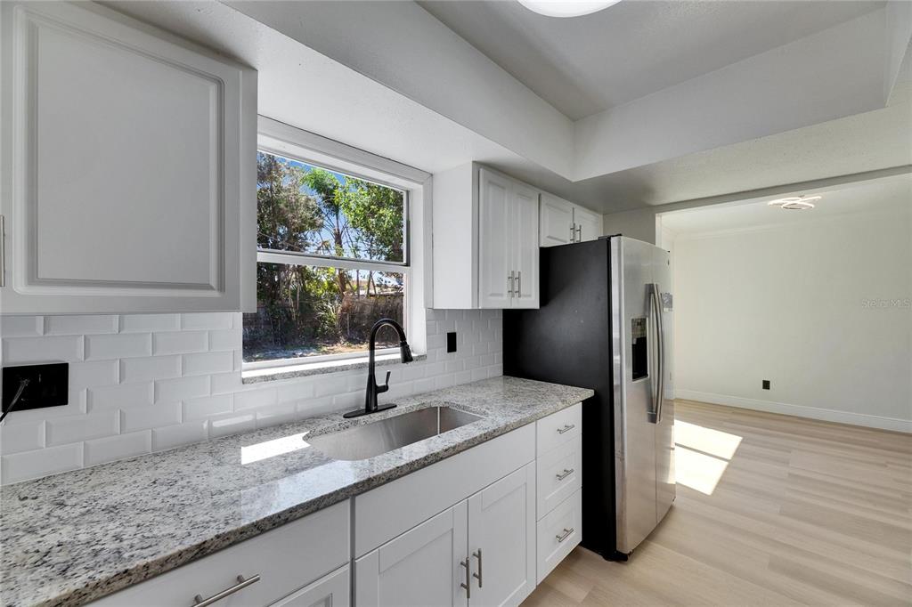 Apollo Beach Condo: 564 Florida Circle South