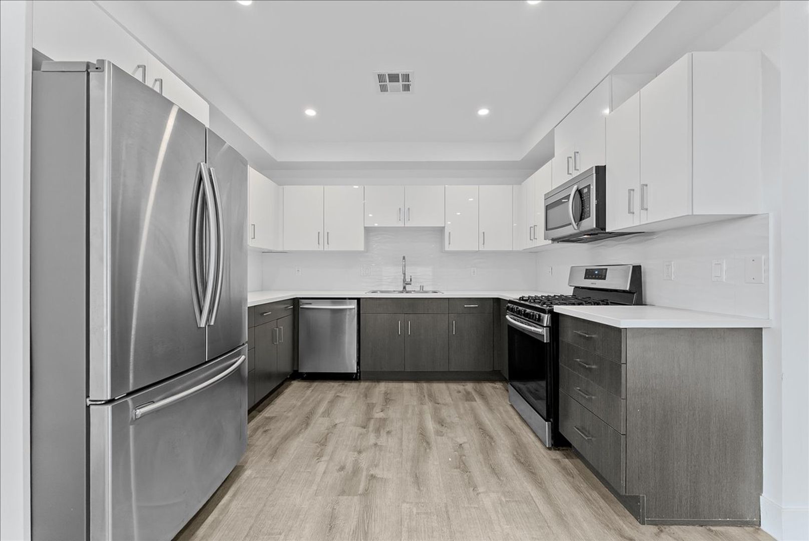 Los Angeles Condo: 563 N Hoover St.