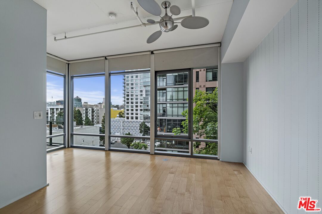 Los Angeles Condo: 1100 South Hope Street