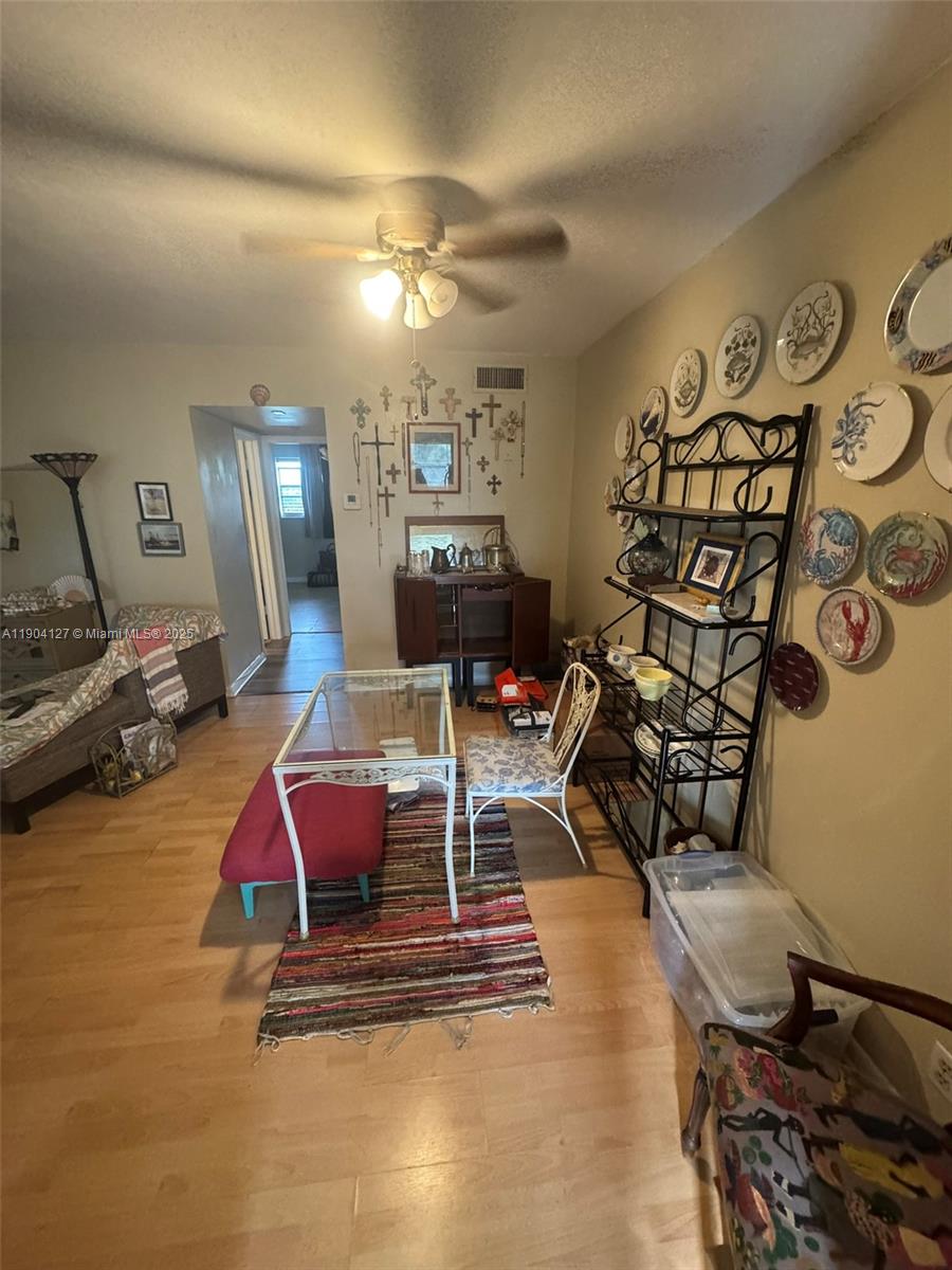 Hallandale Beach Condo: 270 Layne Boulevard