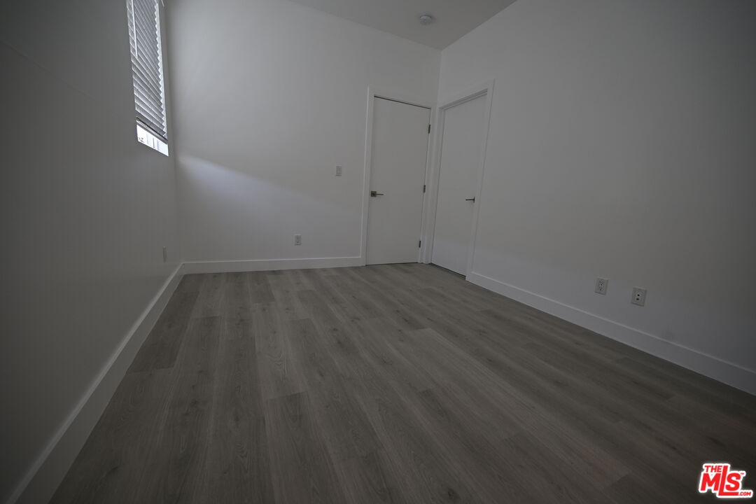 Los Angeles Condo: 644 North Manhattan Place