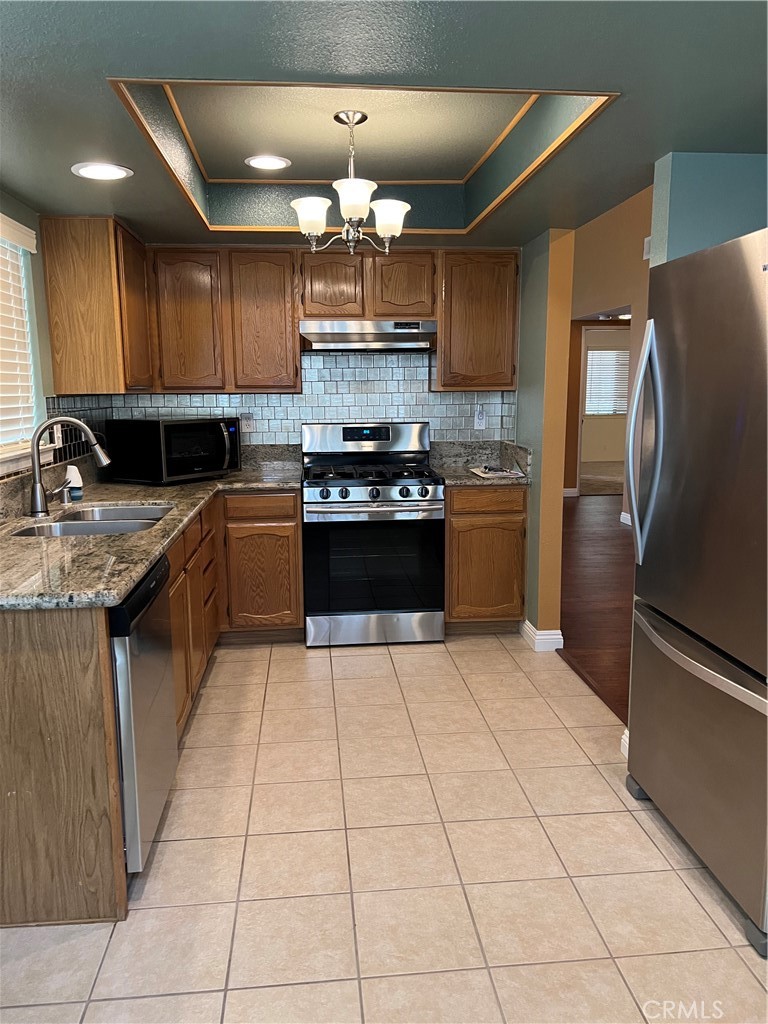 Apple Valley Condo: 11675 Maple Street