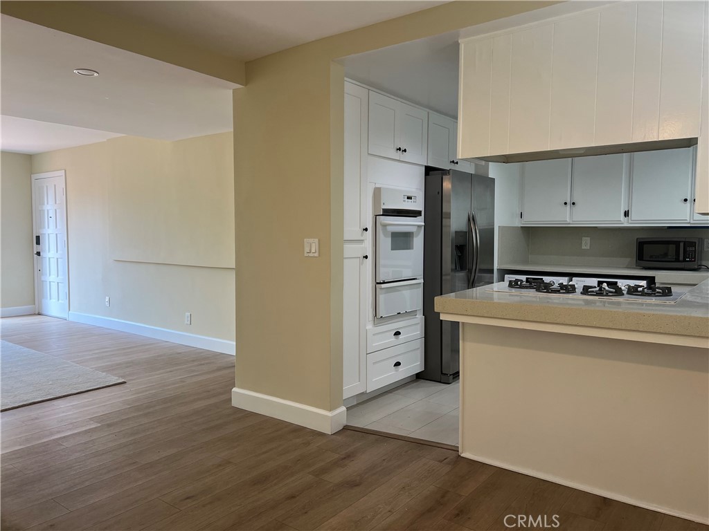 Hermosa Beach Condo: 835 13th Street