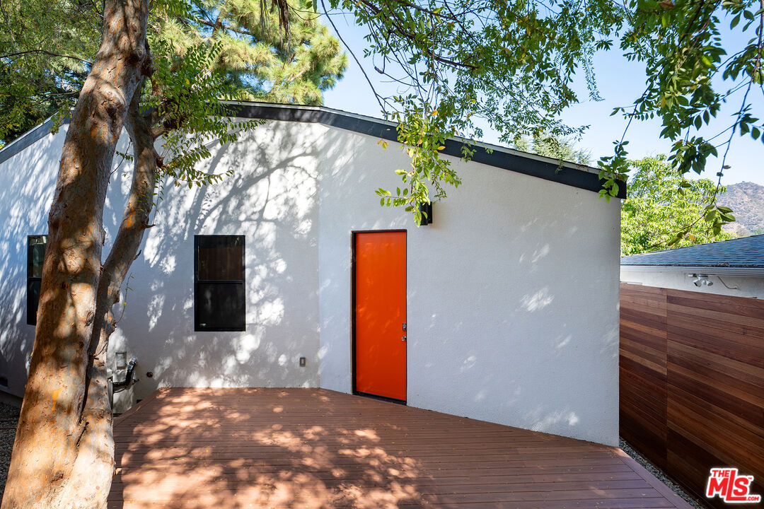 Los Angeles Condo: 3427 Bonnie Hill Drive