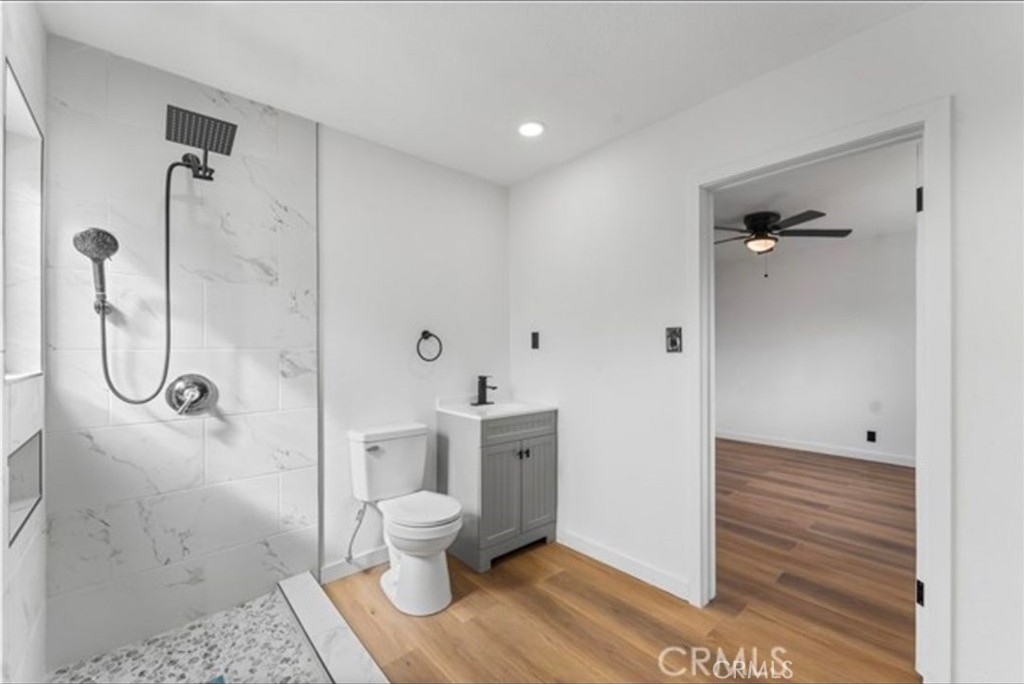 Lancaster Condo: 42524 42nd Street West