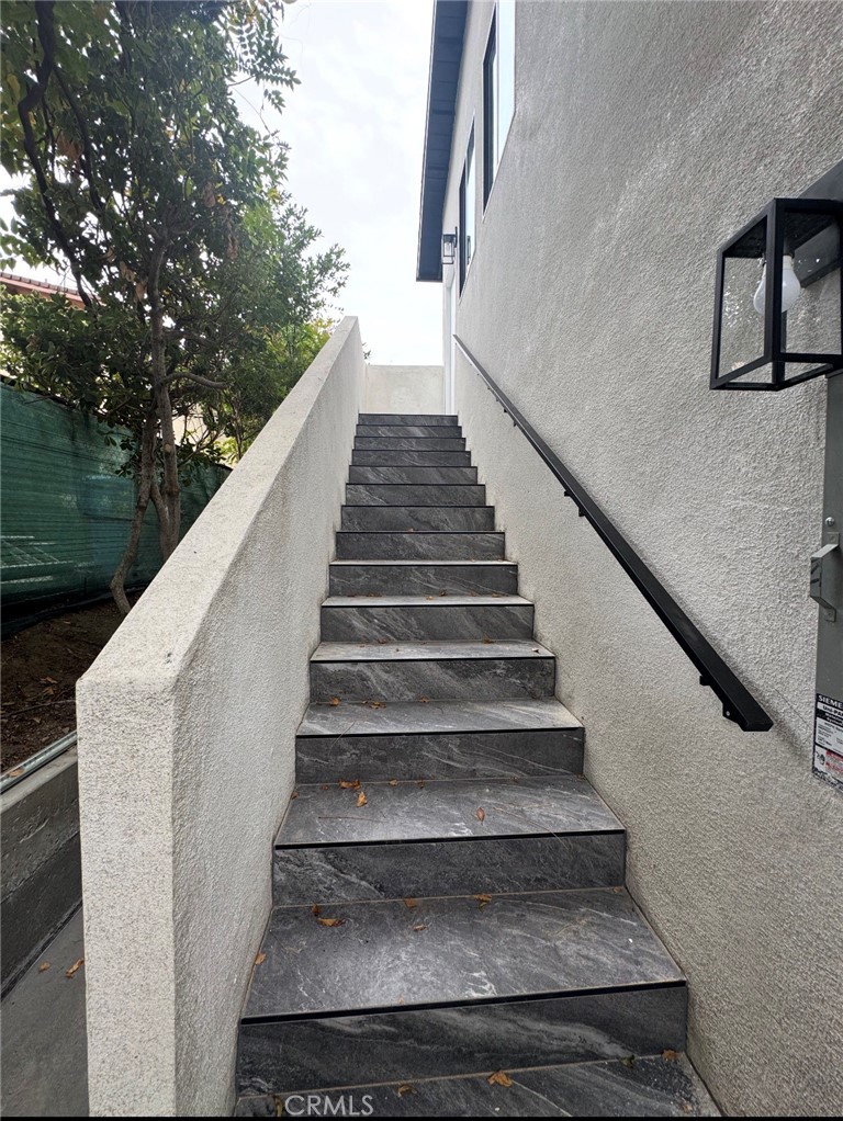 West Hills Condo: 24403 Lemay Street