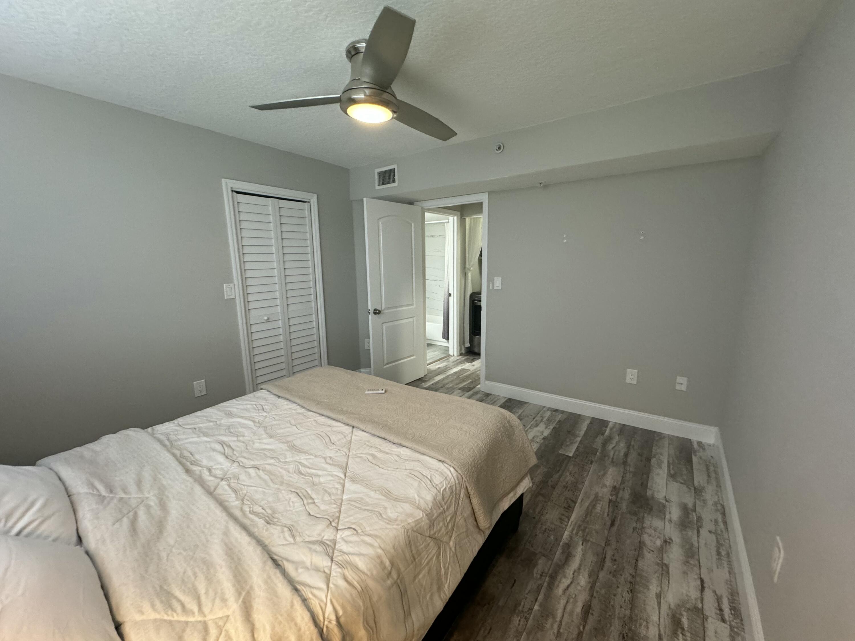 Hypoluxo Condo: 300 Scotia Drive