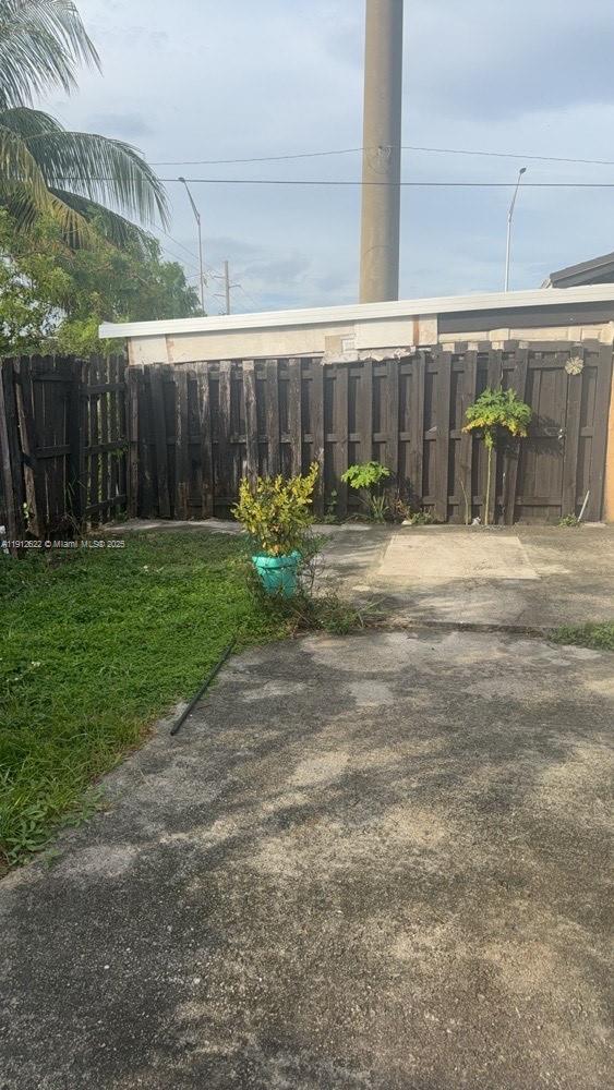 Miami Gardens Condo: 18240 Northwest 41st Place