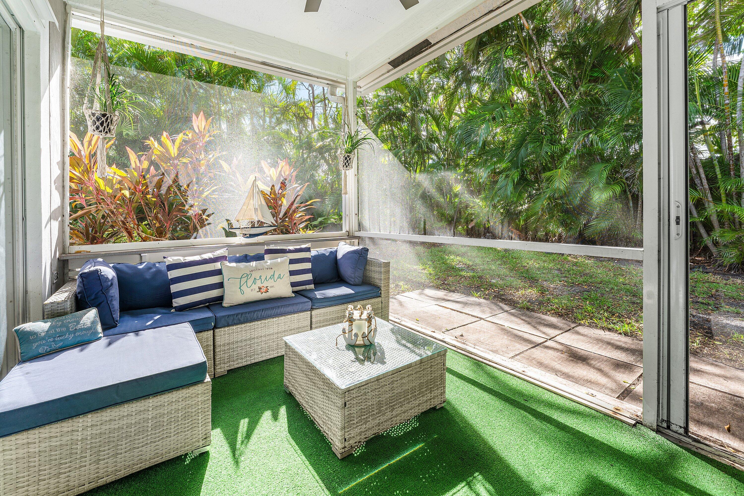 Hypoluxo Condo: 20 South Lakeshore Drive