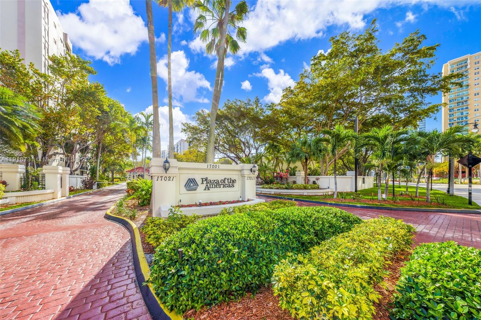 Sunny Isles Beach Condo: 17011 North Bay Road